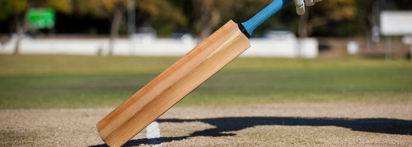 kookaburra cricket bat